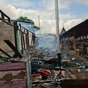 Kebakaran Pasar Kayu Tanam Hanguskan 15 Kios Kerugian Capai Rp2,5 Miliar Diduga Berawal dari Ledakan Gas
