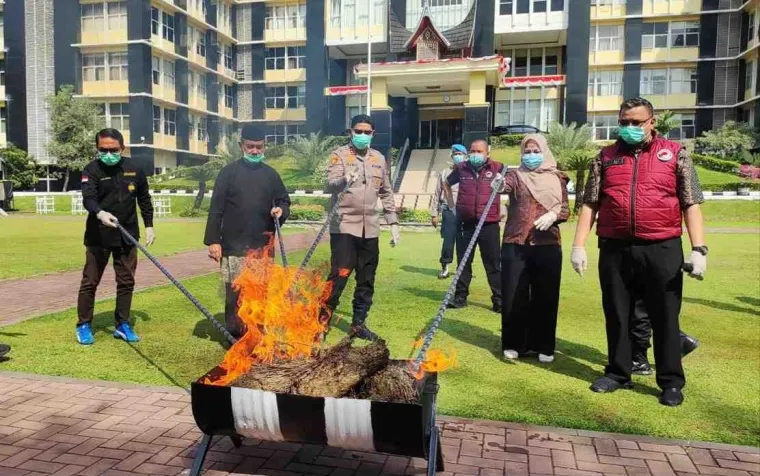 Polda Sumbar Musnahkan 69 Kg Narkoba, Ungkap 61 Kasus dan Tangkap 79 Tersangka dalam Tiga Bulan