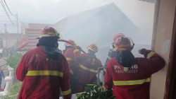 Rumah Pensiunan PNS di Koto Tangah Padang Ludes Terbakar Kerugian Tembus Rp500 Juta