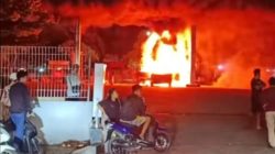 SPBU Jalan Kulim Pekanbaru Terbakar Saat Mobil Isi BBM, Satu Kijang LGX Hangus