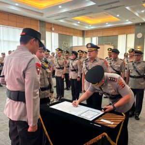 Sertijab Polda Sumbar Digelar, Kapolda Resmi Lantik Sejumlah Pejabat Utama dan Kapolres Baru