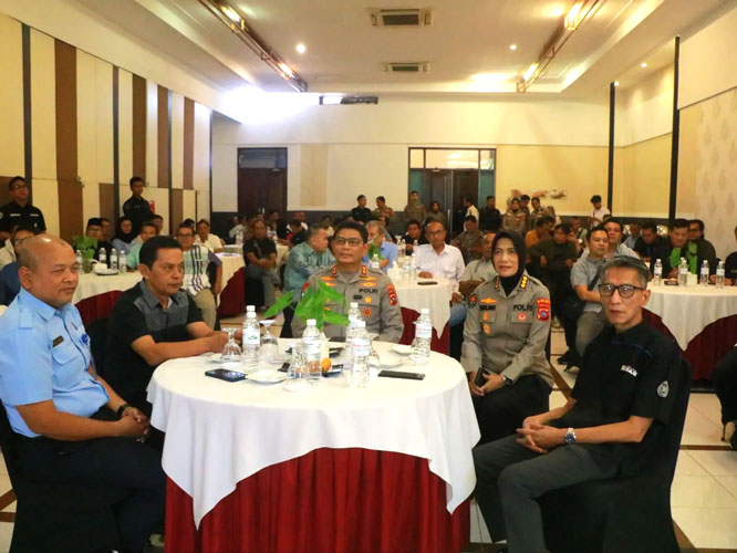 Duduak Basamo Kapolda Sumbar jo Insan Pers Perkuat Sinergi Polda dan Media untuk Pelayanan Masyarakat