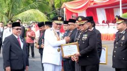 Kapolda Sumbar Hadiri HUT ke-81 RI, Personel Ditresnarkoba Raih Penghargaan Gubernur