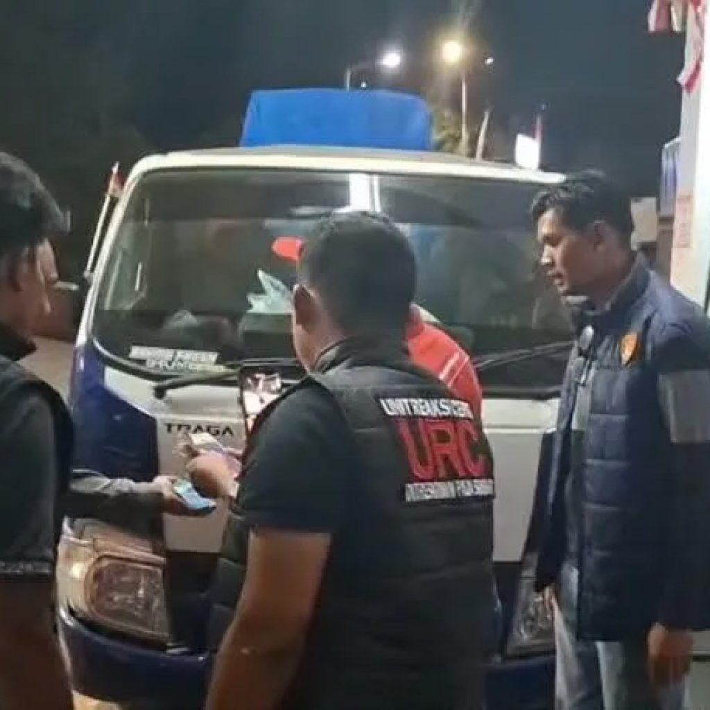 Kasat Reskrim Polres Sijunjung Tegas Berantas Mafia BBM Subsidi, Tiga SPBU Dirazia Mendadak