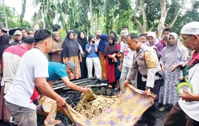 Kebakaran Pondok di Pesisir Selatan Tewaskan Pria Lansia, Istri Merangkak 600 Meter Cari Pertolongan