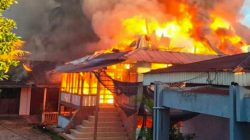 Kebakaran Rumah Kayu di Kuranji Padang Hanguskan Dua Bangunan, 15 Warga Terdampak