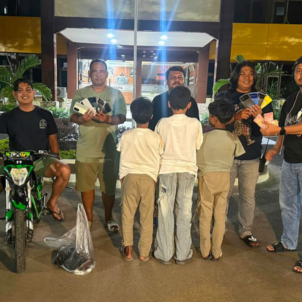 Lima Toko HP di Plaza Andalas Dibobol, Tiga Pelaku di Bawah Umur Ditangkap Tim Klewang