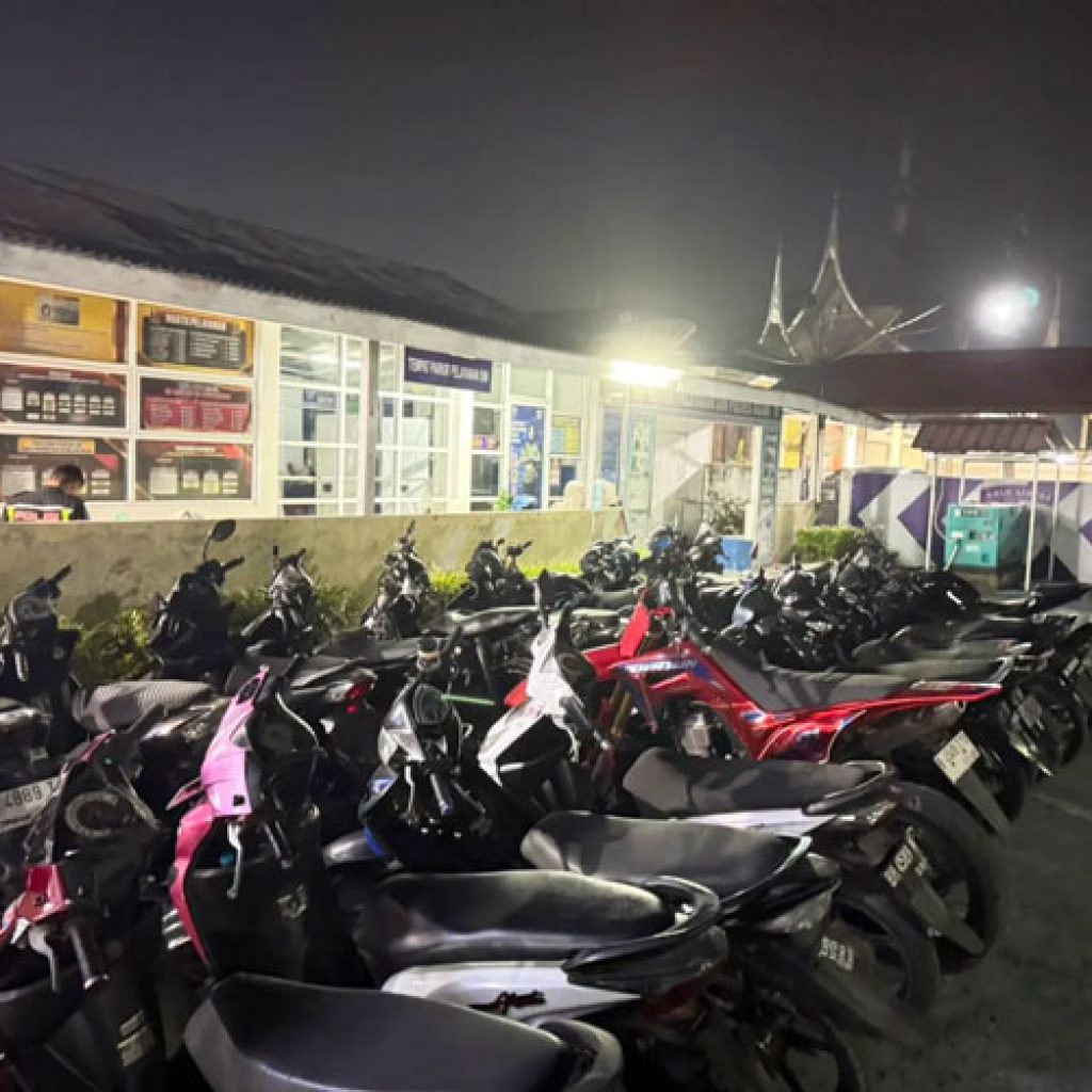 Polres Agam Amankan 30 Motor Knalpot Brong Saat Patroli Malam di Lubuk Basung