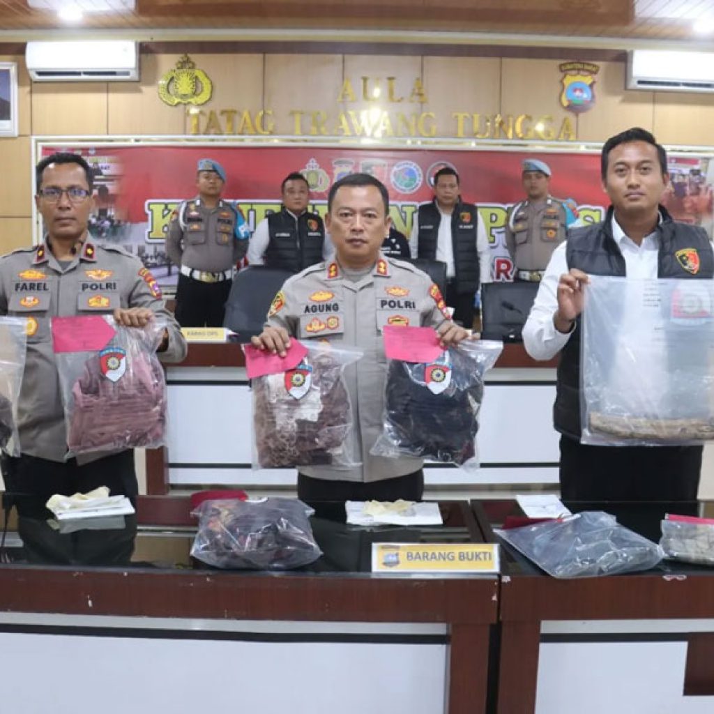 Polres Pasaman Barat Ungkap Kasus Pembunuhan Ibu dan Nenek Kandung di Sungai Aur