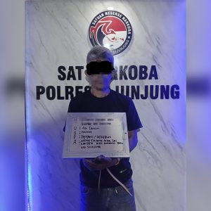 Satresnarkoba Polres Sijunjung Tangkap Petani di Kamang Baru, Polisi Sita Delapan Paket Diduga Sabu