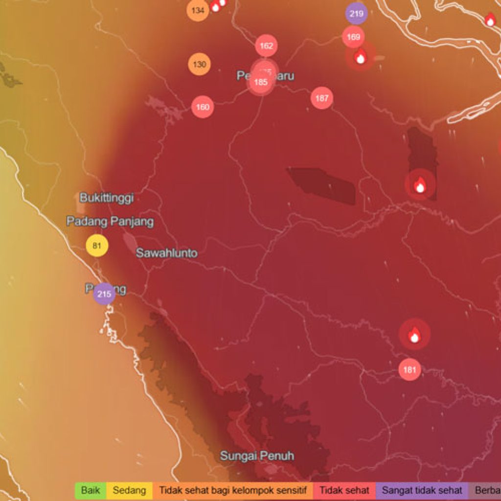 Kabut Asap Sumbar Makin Mengkhawatirkan, AQI Padang Tembus 215 dan ISPA Bertambah 600 Kasus