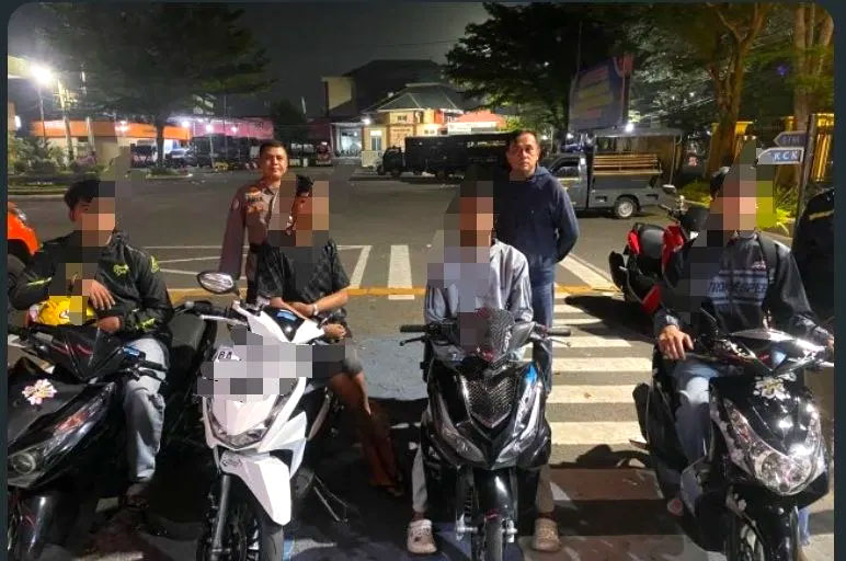 Timsus Charli Polresta Padang Amankan 4 Motor Knalpot Brong Saat Patroli Malam