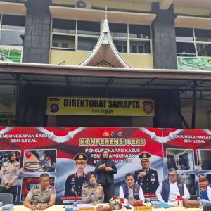 Polda Sumbar Ungkap Penyalahgunaan BBM Subsidi dalam Kantong Plastik Ikan dan Karung Pupuk